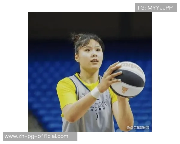 李月汝出战时间短暂仅得2分罚球成唯一得分方式令人心疼