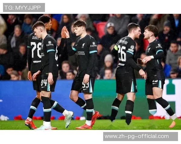 切尔西与尤文图斯激战正酣谁能在欧冠赛场上笑到最后