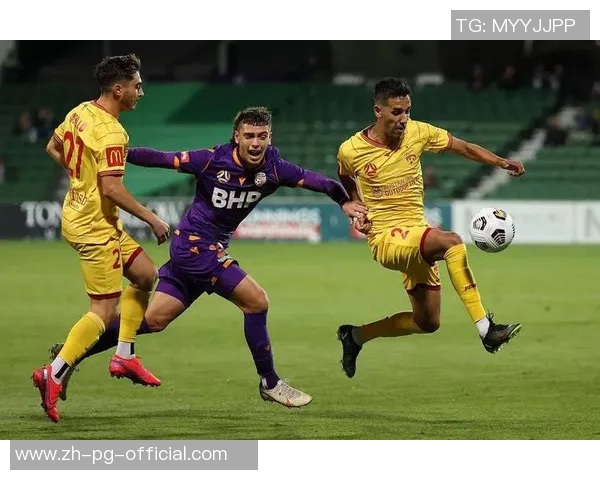 布里斯班与珀斯光荣的激烈对决谁能在澳超赛场上笑到最后